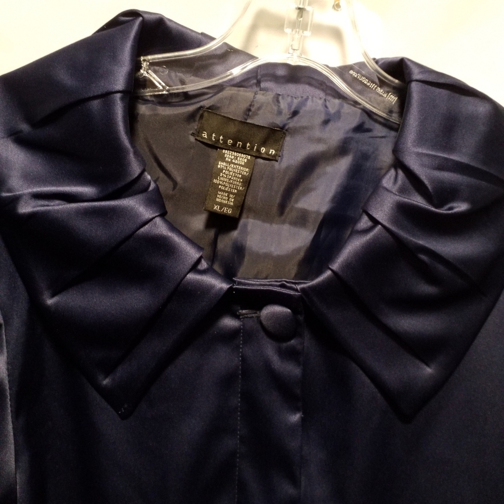 Victorian style jackets - Picture 3 of 8